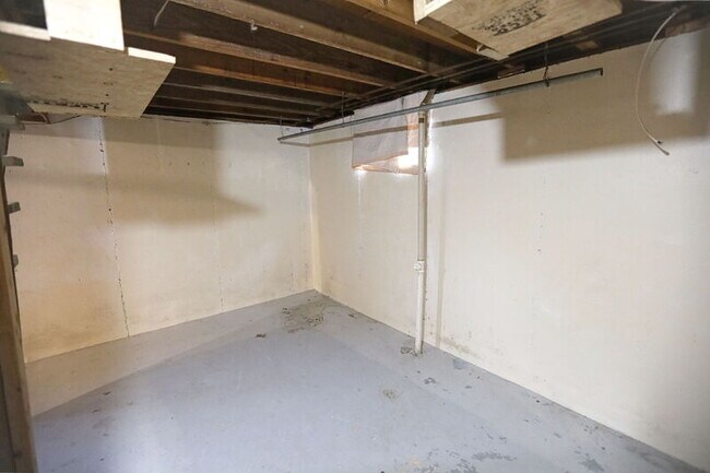 Building Photo - 136 72nd St SE