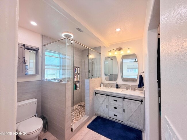 Building Photo - 4031 Hillview Rd