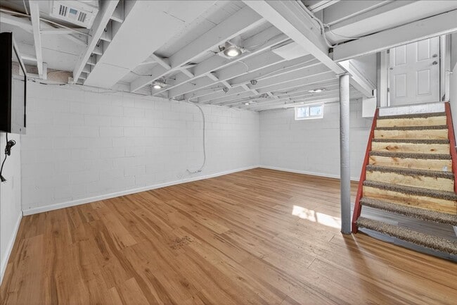 Building Photo - 1506 N Linwood Ave