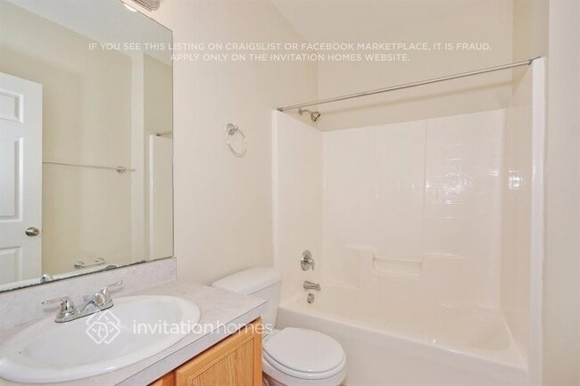 Building Photo - 627 Koala Ct