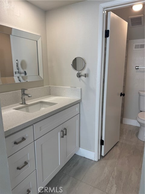 Building Photo - 758 S Garfield Ave