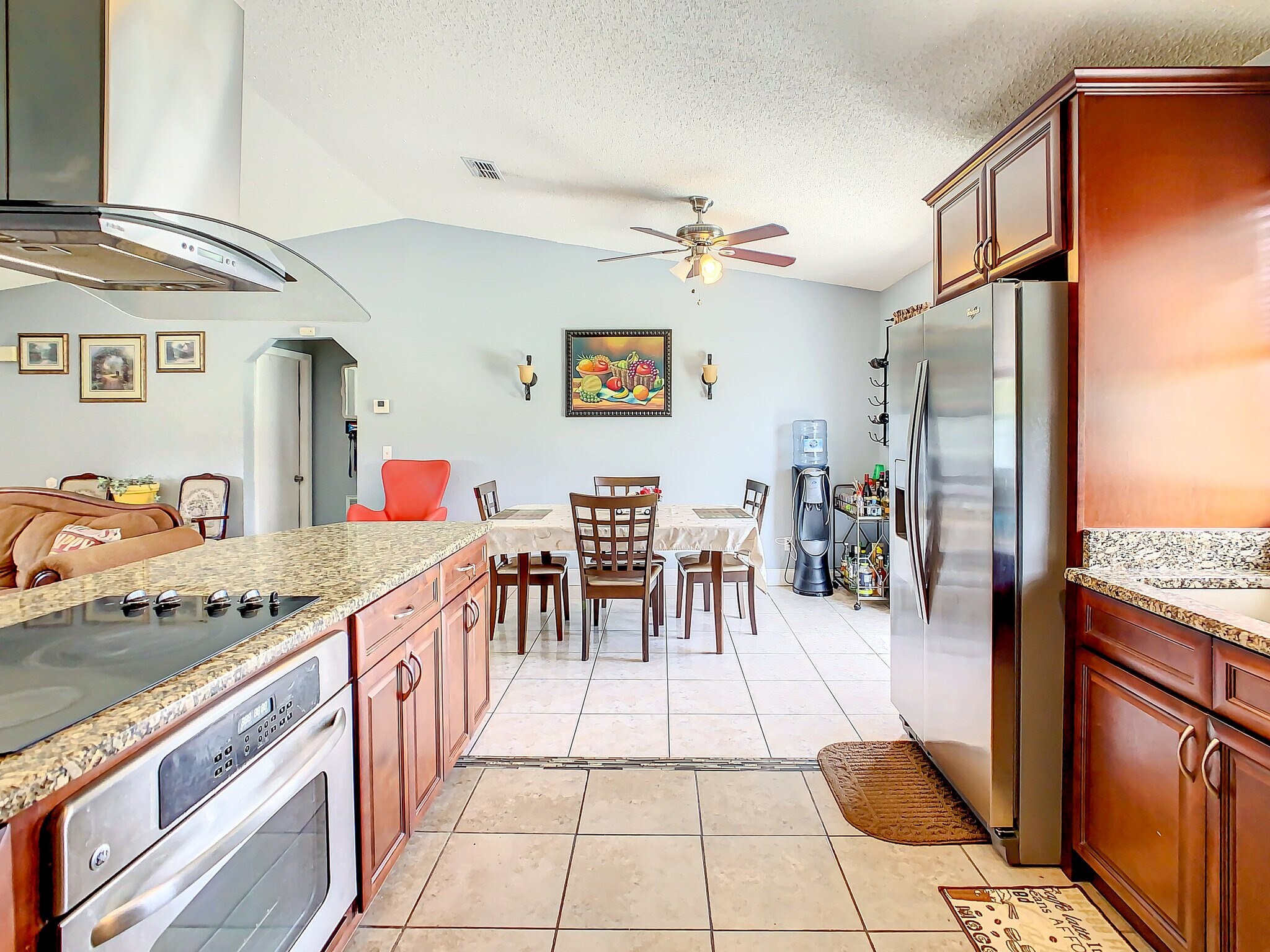 Building Photo - 853 Blanc Ct