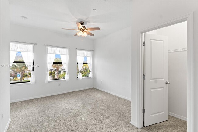 Building Photo - 8366 NW 7th Ct