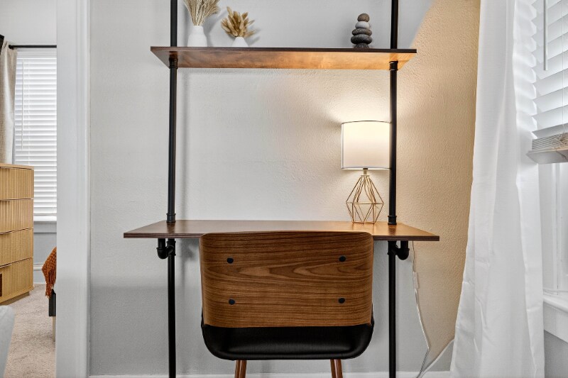 Building Photo - 1561 Cordova Ave