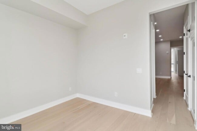 Building Photo - 2213 M St NE