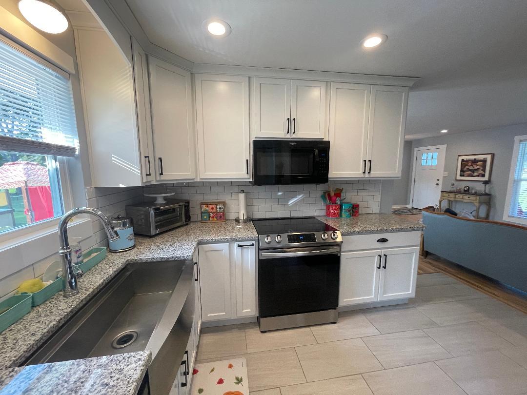 Kitchen pic 1 - 4737 E Circle Dr NW