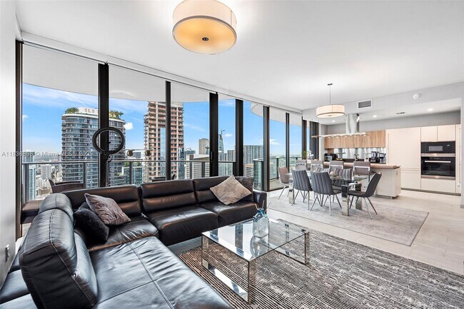 Building Photo - 1000 Brickell Plz