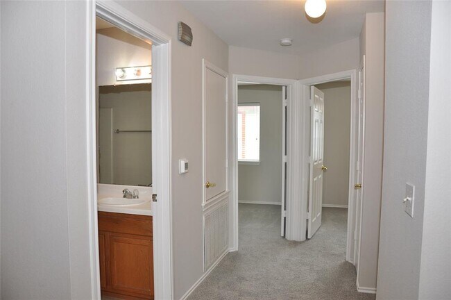 Building Photo - 12817 Paloma Blanca Way