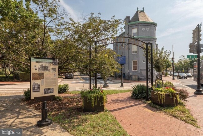 Building Photo - 2021 4th St NW