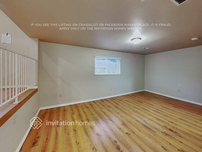 Building Photo - 5125 69th Ave NE