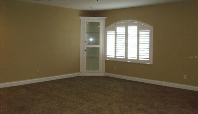 Building Photo - 601 Palm Ave