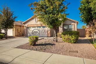 Building Photo - 2317 S 88th Dr