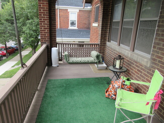 Building Photo - 279 Thurman Ave