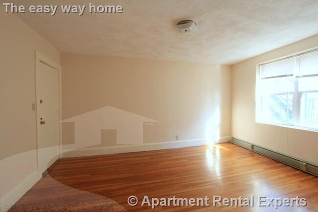 Building Photo - 402 Highland Ave