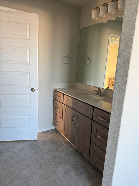 Building Photo - 2713 Paragon Fox Dr