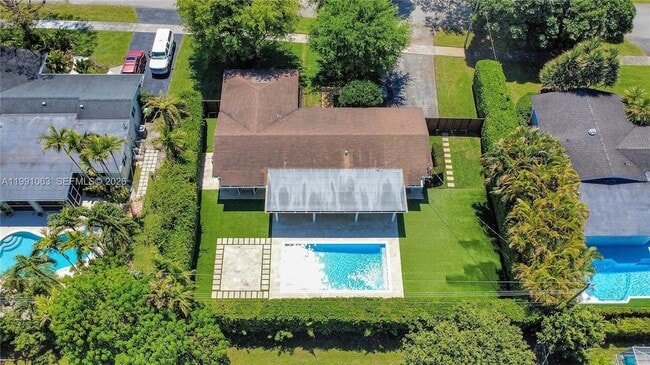 Building Photo - 8975 SW 83rd St