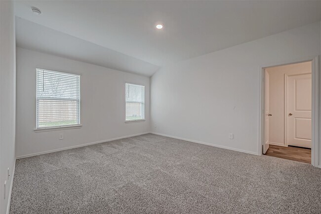 Building Photo - 2943 Sycamore Run Ln