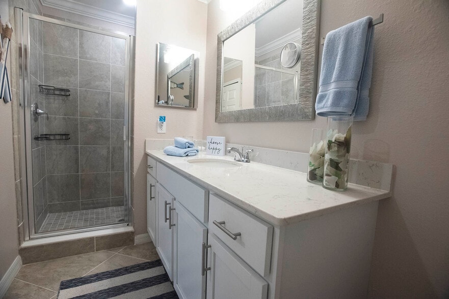 Building Photo - 1010 Tidewater Shores Loop