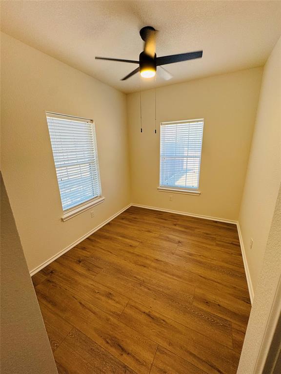 Building Photo - 407 Bent Wood Dr