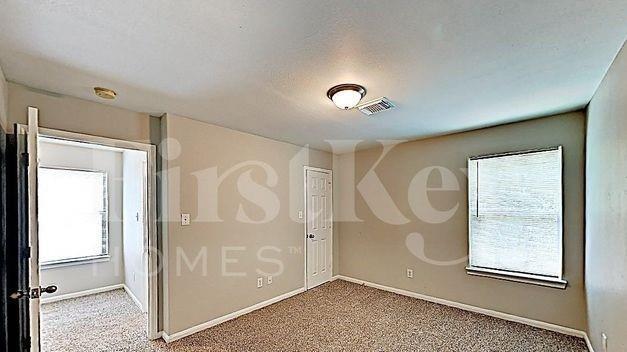 Building Photo - 2932 La Estancia Ln