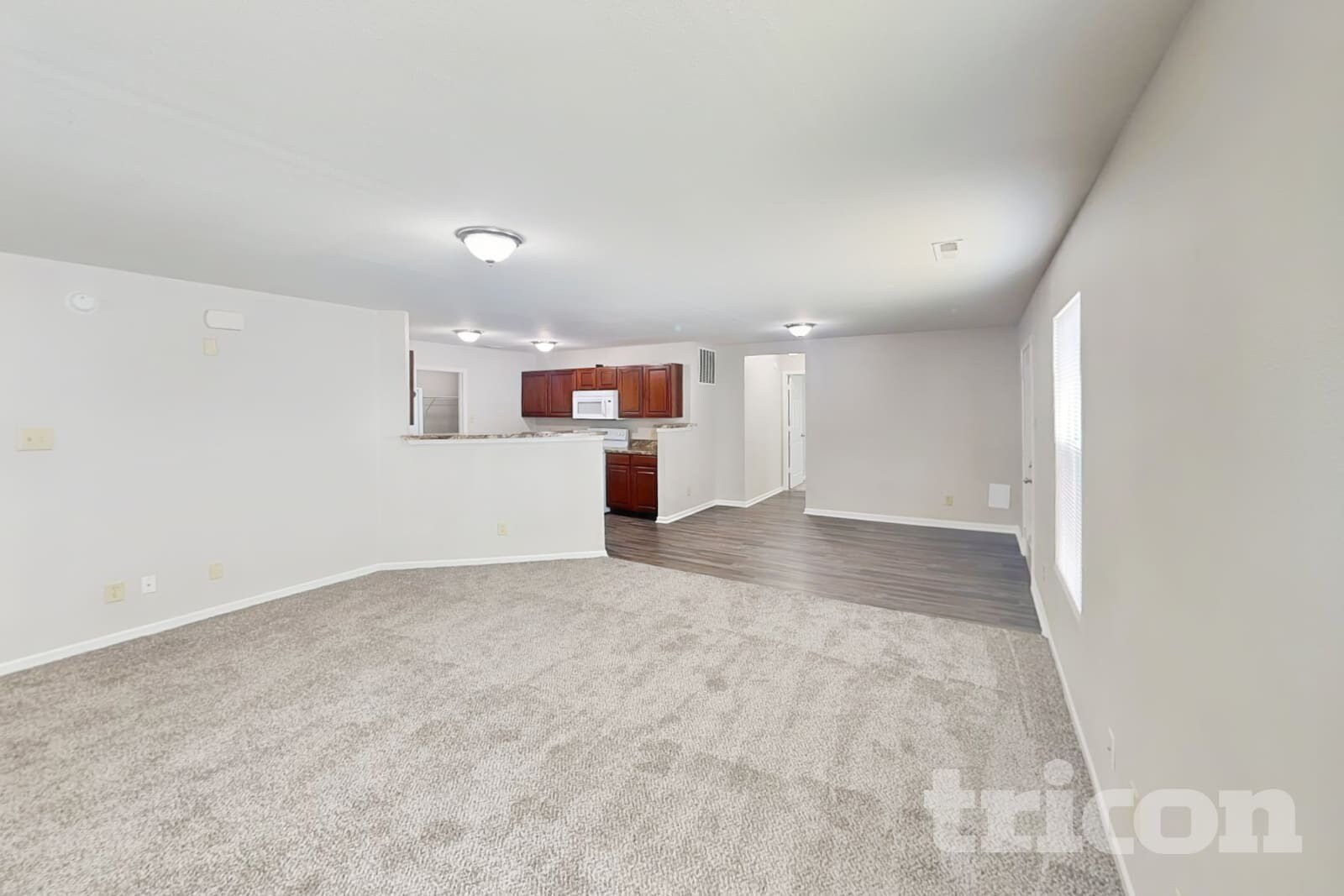Building Photo - 2336 Blackthorn Dr