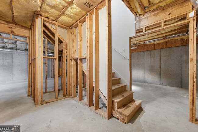 Building Photo - 2570 Wood Creek Ct NE