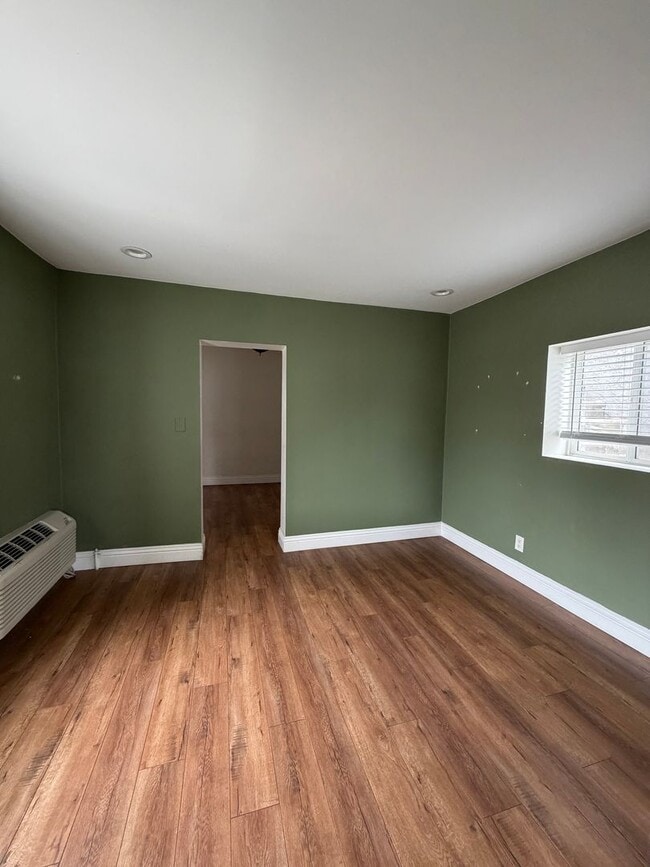 Building Photo - 108 E Date St