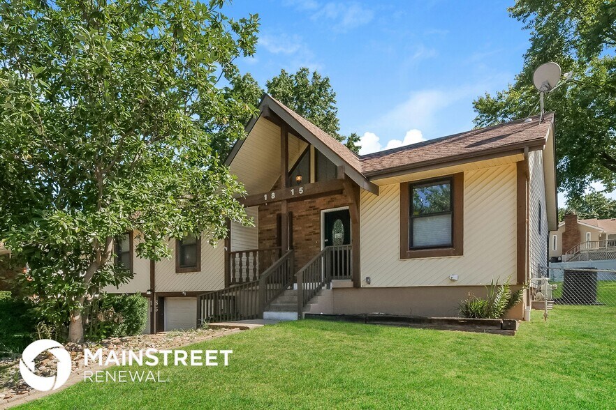 Building Photo - 1815 N Lazy Branch Rd