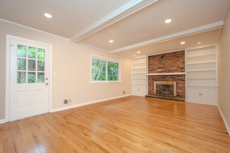 Building Photo - 1813 Crossgate Ln