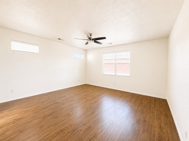 Building Photo - 2067 Violeta Cir SE