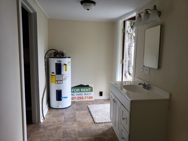 Building Photo - 1307 Josephine St