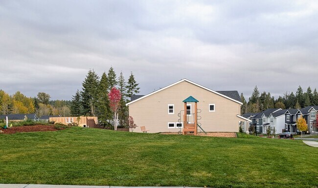 Building Photo - 2101 Boxcar Ct NE