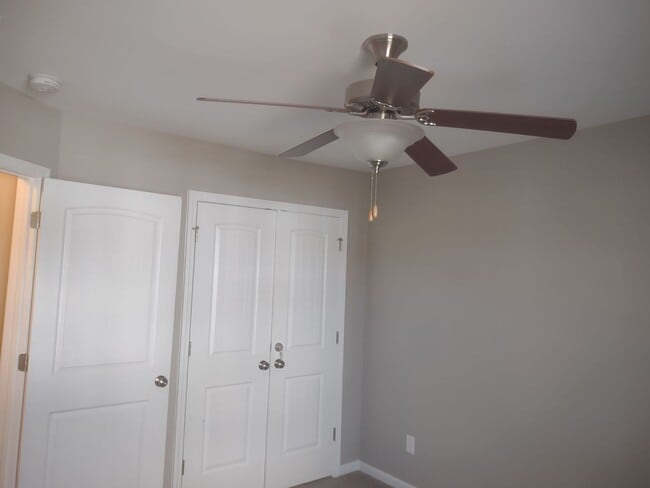 Building Photo - Spectacular Three Bedroom Home in Liberty Ridge!