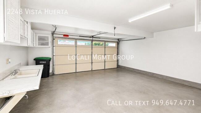 Building Photo - 2248 Vista Huerta