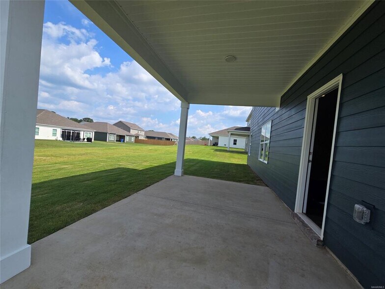 Building Photo - 1010 Garden Ln