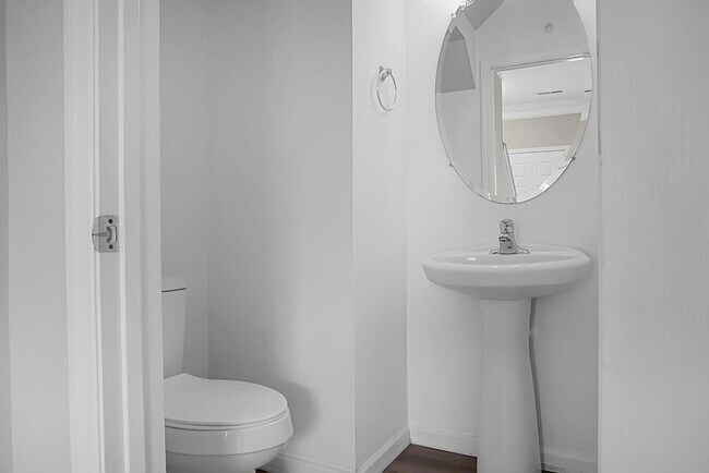 Building Photo - 209 Killarney Trail