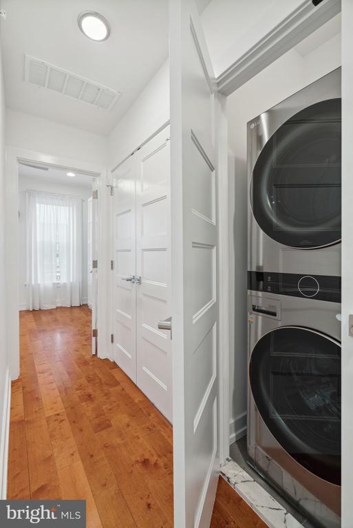 Building Photo - 2515 N Front St