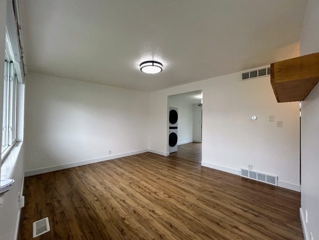 Building Photo - 519 S 330 E