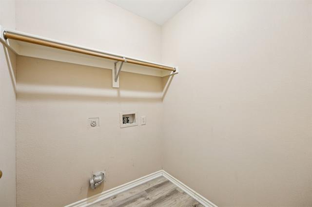 Building Photo - 1009 Spanish Oak Dr
