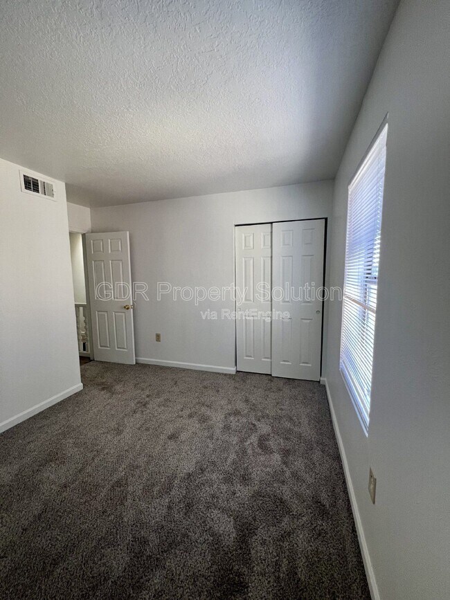 Building Photo - 420 Tennessee St NE