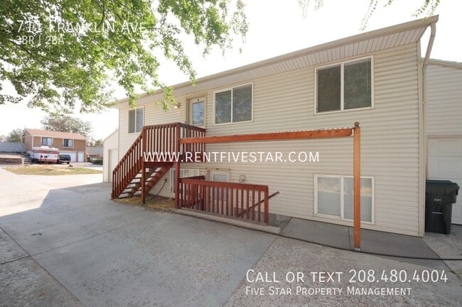 Primary Photo - 711 Franklin Ave