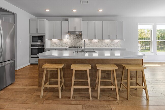 Building Photo - 11 Winter Thicket Pl