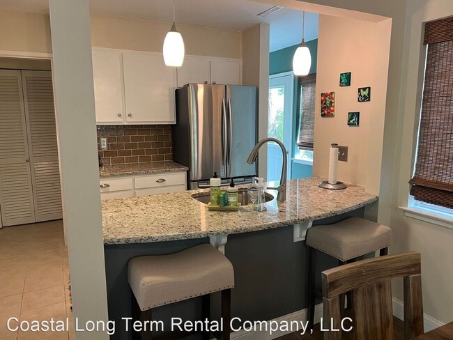 Building Photo - 2 br, 2 bath House - 4 Pender Lane