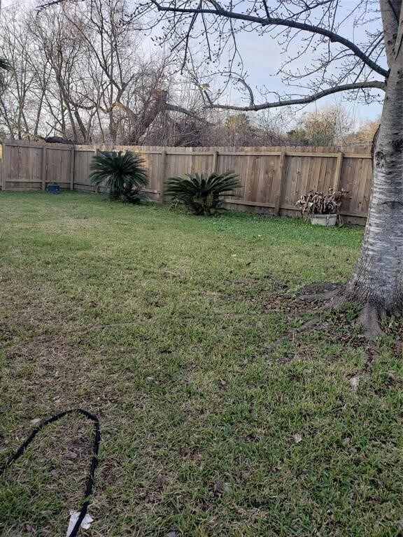 Building Photo - 3304 Sandpiper Dr