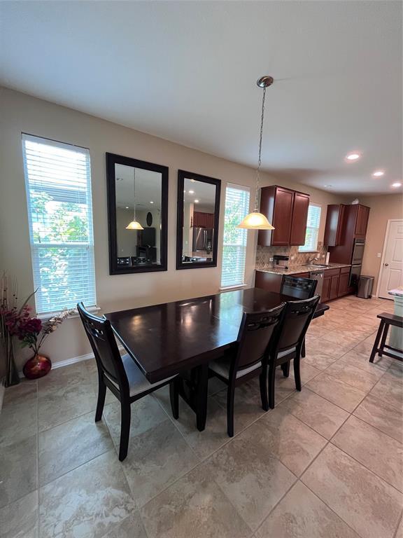 Building Photo - 12425 Calibri Ln