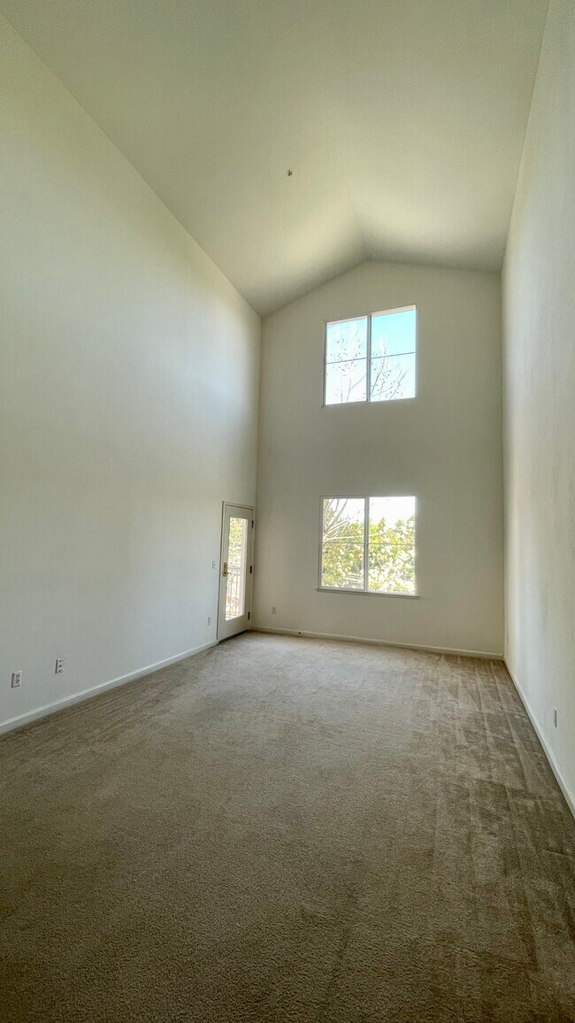 Building Photo - 2255 Showers Dr