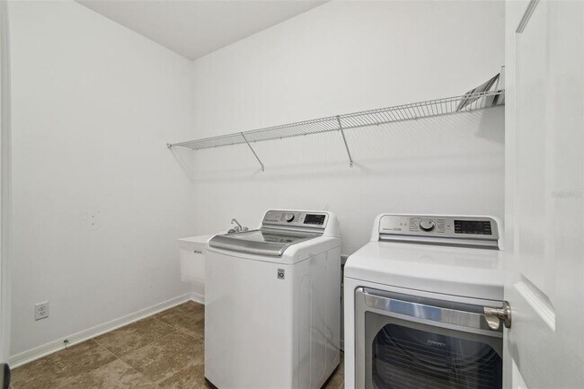Building Photo - 4215 Tatum Lp