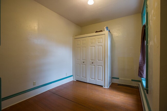 Building Photo - 103 N Sherwood St