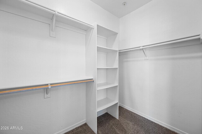 Building Photo - 4608 W Maryland Ave