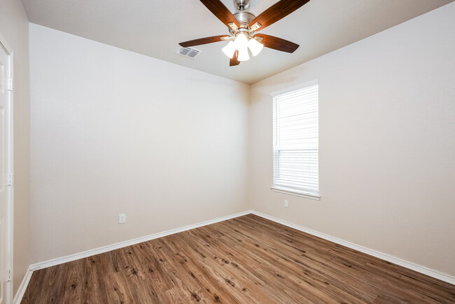 Building Photo - 10807 Balmorhea